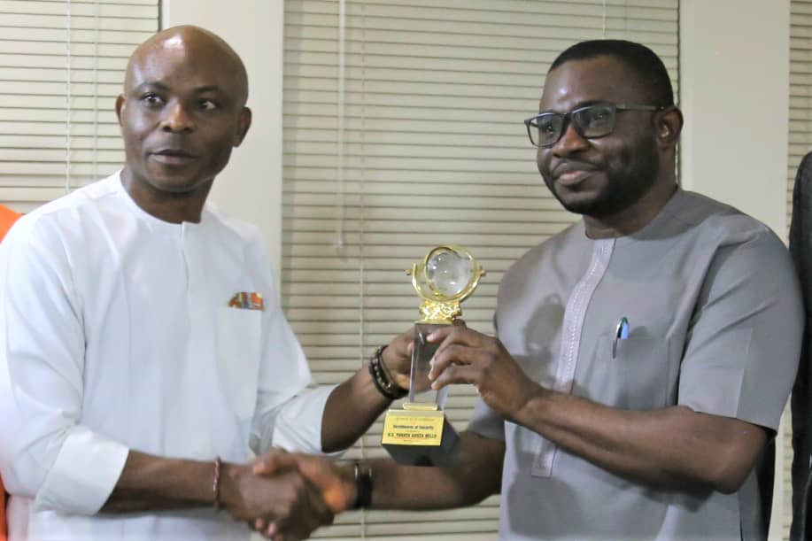 NUJ Honours Gov. Yahaya Bello with Torchbearer of Security Award